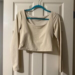 Old Navy Cream Long Sleeve Active Top